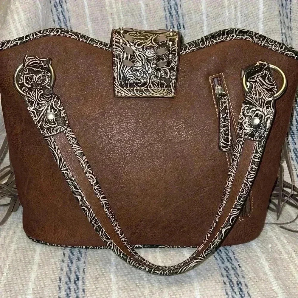 Western Shoulder Bag with Fringe - Picture 2 of 6